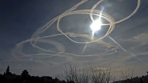 BREAKING: Robert F. Kennedy Jr. says that DARPA is spraying dangerous “chemicals” into…