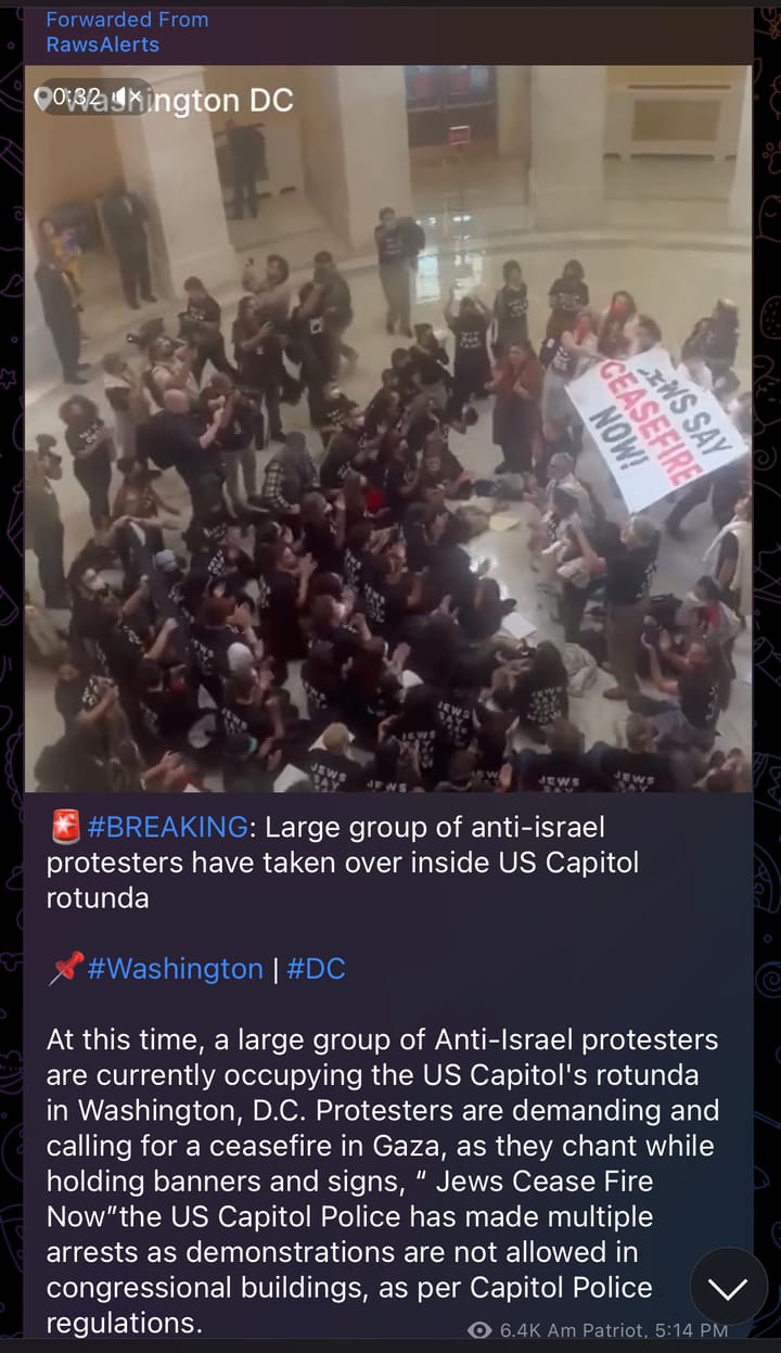 Large group of anti-israel protesters have taken over inside US Capitol rotunda 📌#Washington